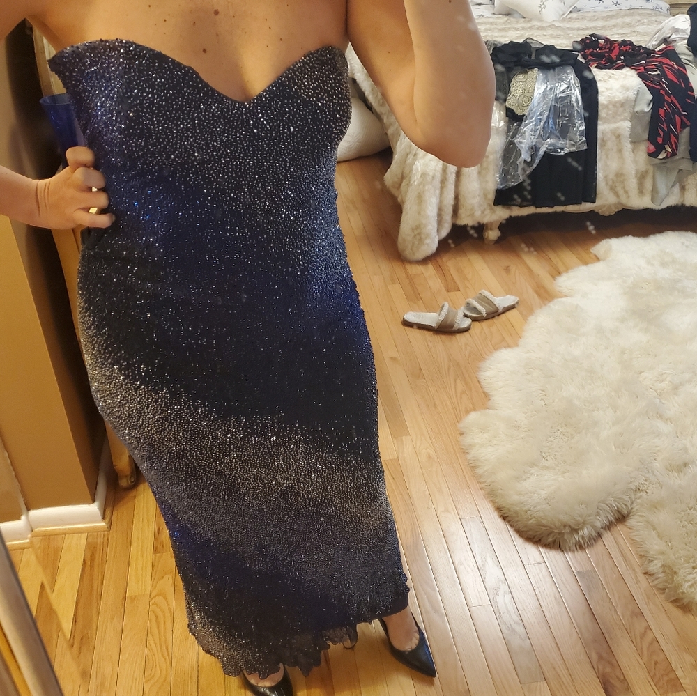 Dress - Picture 2 of 3
